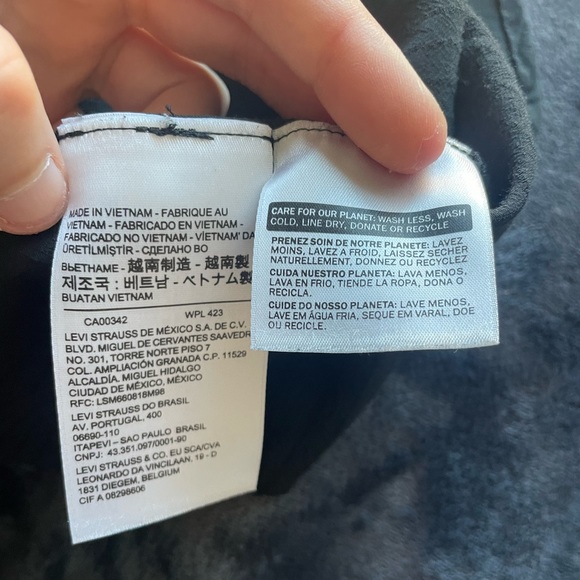 Levi’s flowy woven top with striped texture - Picture 5 of 6